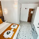 托诺兹海滩酒店 3*
