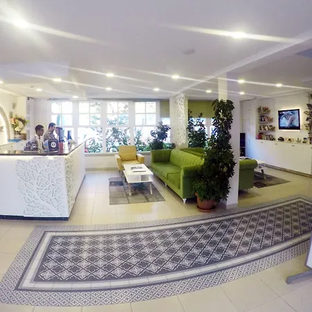 Tonoz Hotel