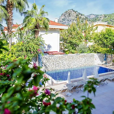 فندق تونوز بيتش 3*