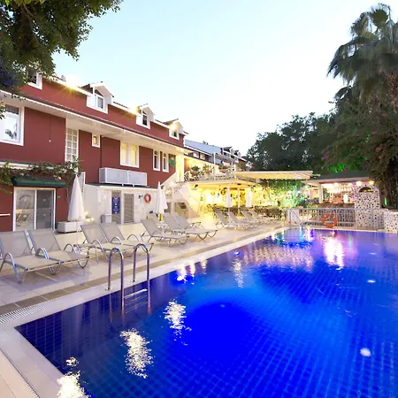 تونوز بيتش فندق أولدينيس