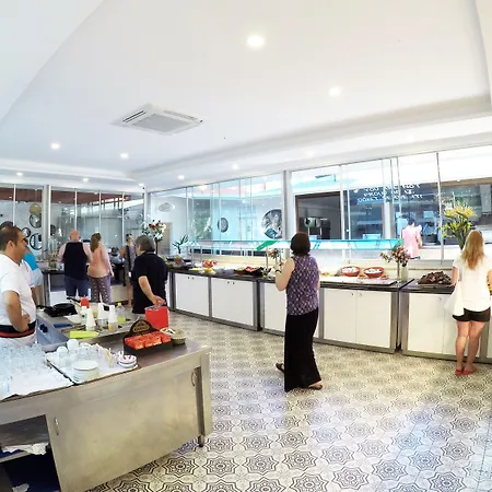 تونوز بيتش فندق