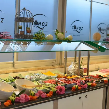 تونوز بيتش فندق أولدينيس