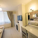 Tonoz Hotel