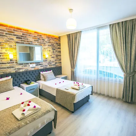 Tonoz Hotell 3*