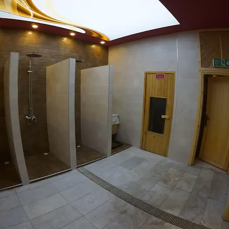 Tonoz Hotell 3*