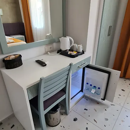Tonoz Hotell 3*