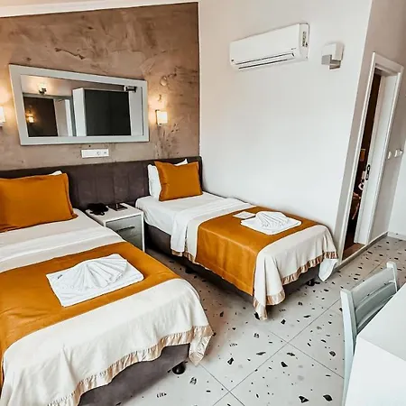 Tonoz Hotel 3*